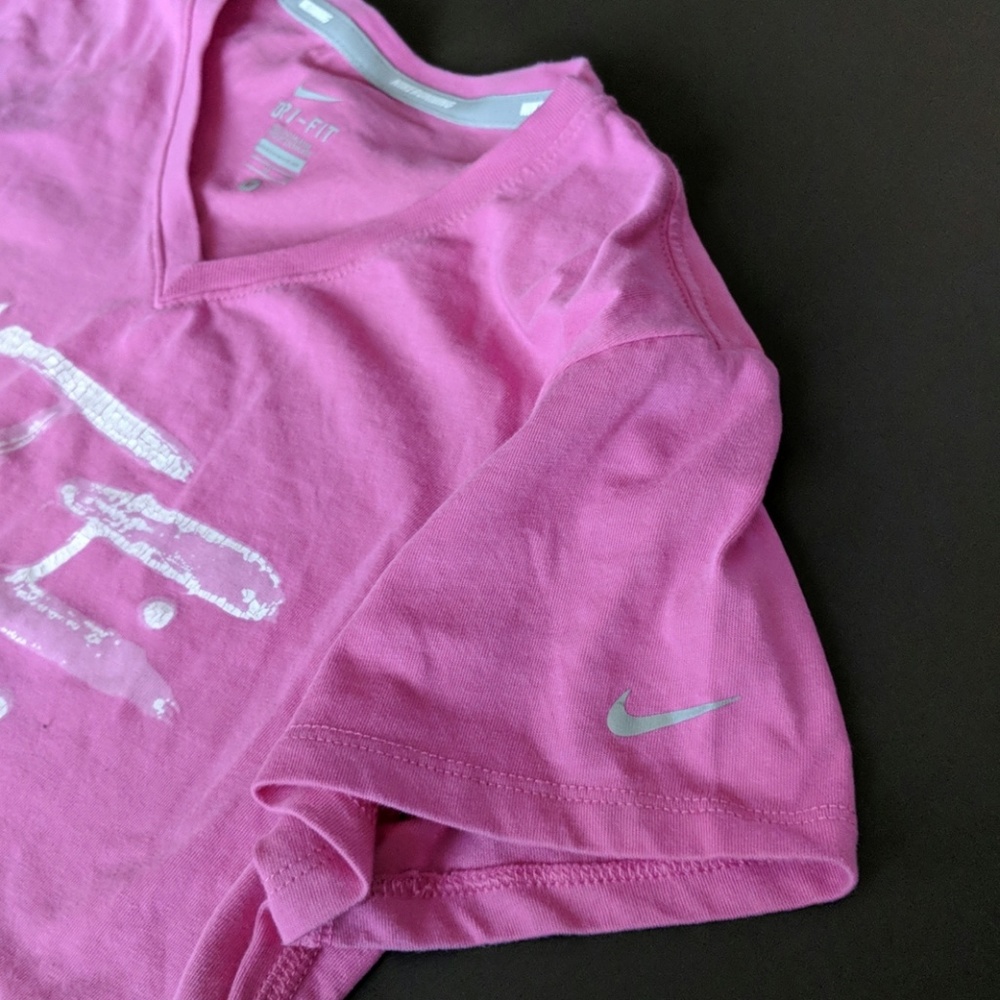 Nike graphic tee - Picture 3 of 4